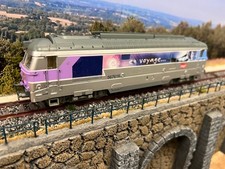 Locomotive BB 67616 en voyage