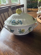 Villeroy and Boch Bouquet Tureen with Lid Flowers Butterflies Insects VERY GOOD