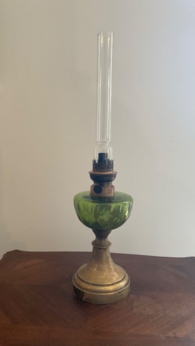Lampe petrole ancienne - lampe,