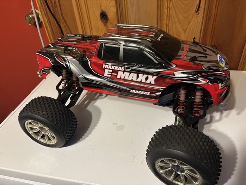 Traxxas maxx brushless - e-maxx,