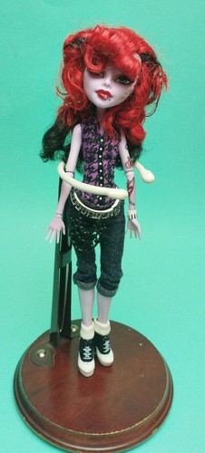 Poupée monster high - monster,