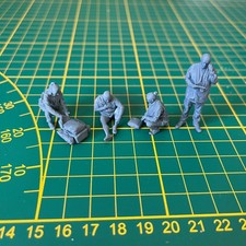 4 Figurines pompiers secours