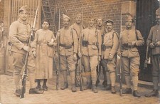 Old postcard military photo, to be identified (280576)