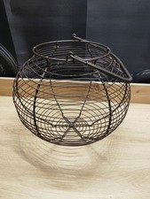 Ancien grand panier à oeufs, fil de fer 