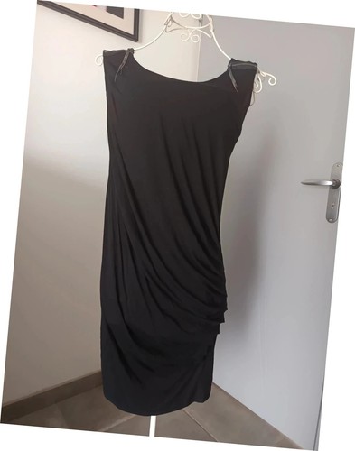 Sublime robe noire - guess, guess