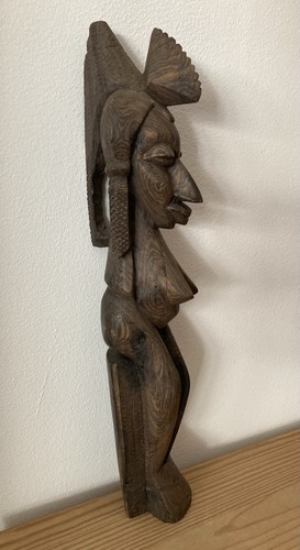Sculpture africaine personnage