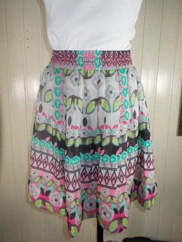 Jupe leger boule taille