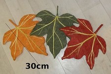 lot de trois feuilles en