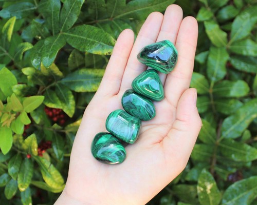 Malachite tumbled stones - 5,