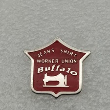 Pin's-BUFFALO-Mode-Vetement
