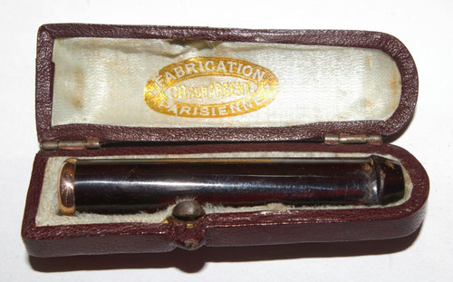 Ancien fume cigarette - fume,
