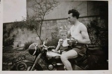 Moto 1955 Avec Fillette Photo