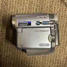 Sony Digital Handycam DCR-TRV19 Mini DV Camcorder w/Battery and Charger Tested