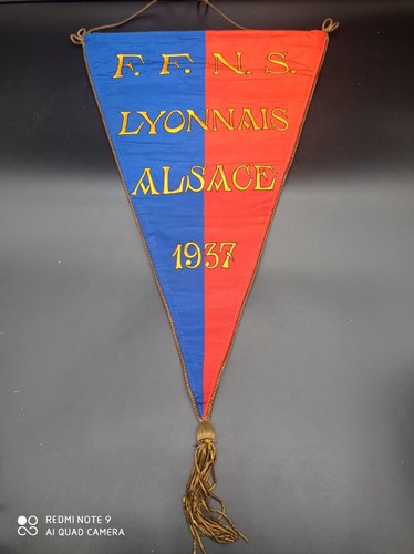 Ancien fanion brodé - ancien, ffns