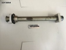 YAMAHA R1  RACE BASE VALENTINO ROSSI 09 - 13  REAR AXLE  LOT33  33Y3054
