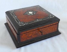 Coffret à bijoux / coffret /