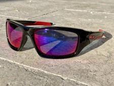 LUNETTES DE SOLEIL OAKLEY
