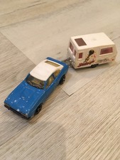 Ancienne Ford Capri avec