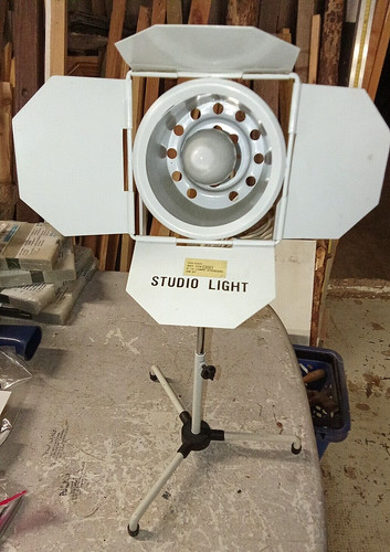 Vend lampe trépied style - vend,