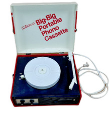 Vintage Wildcat Big-Big Portable Phono Cassette Player Model WC145 great cond
