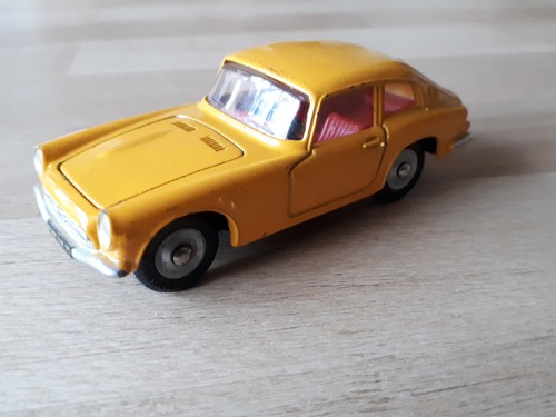 Miniature honda 800 dinky - s,