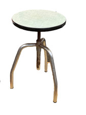 ANCIEN TABOURET A VIS FORMICA