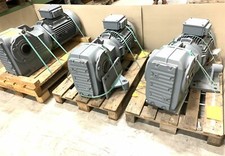 SEW 30 KW 56 Min Moteur Réducteur KA107/T DVE200L4/TF