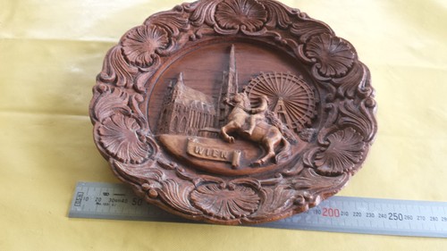 Ancienne assiette décorative