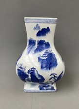 Grand vase en porcelaine