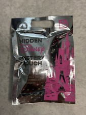 2025 Walt Disney World Hidden Disney Hidden Mickey Mystery Pouch Wave B (1 Pack)