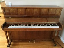 Niemeyer Piano in Excellent Condition
