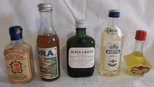 Lot of Mini Bottles D Alcohol......N°1136