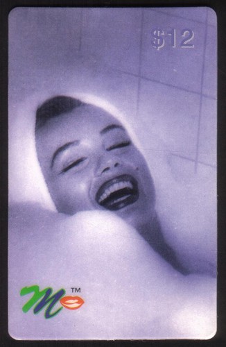 Marilyn monroe taking bulle - monroe,