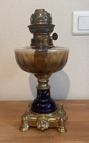 Ancienne lampe pétrole - lampe,