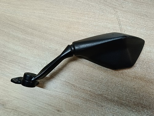 Retroviseur retro gauche - un,