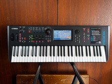 Yamaha MODX6 61 Semi Weighted Key Synthesizer w/ power supply
