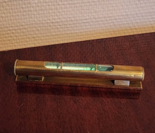 Niveau bulle ancien laiton - à,