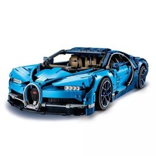 Bugatti Chiron 42083