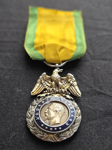 Exceptionnelle médaille - exceptionnelle,