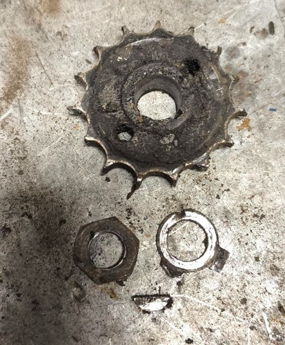 Pignon ecrou moteur - et,