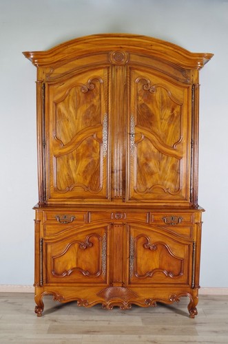 Buffet deux corps bourguignon - corps,