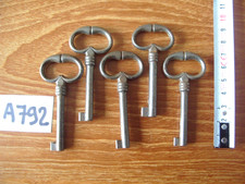 LOT A792 DE 5 CLÉ CLÉS CLEFS