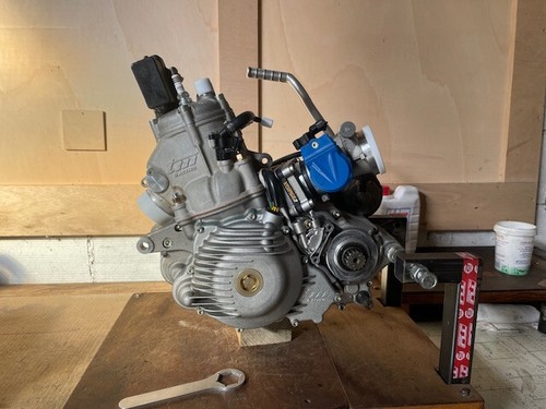 Moteur moto racing 300 fi - moteur, tm