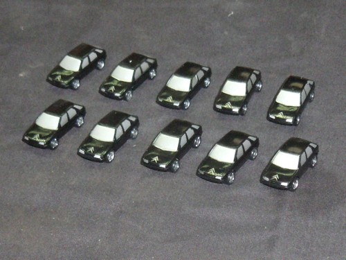 Voitures miniatures - 10,