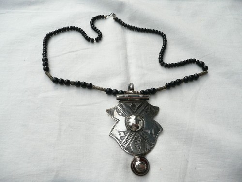 Collier ancien touareg - ancien, sud