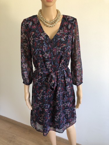 Robe imprimée neuve avec