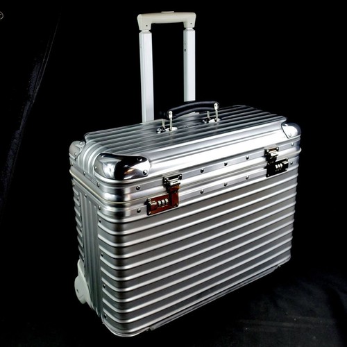 Rimowa manufuctum pilot - manufuctum,