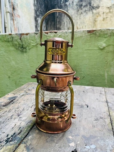 Ancienne lampe pétrole - ancienne,
