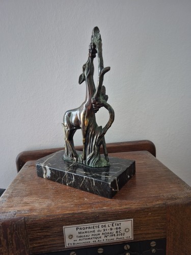 Sculpture biche raisin art - sculpture,