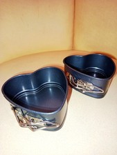 Paire de moules à gâteau